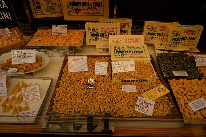 Food Markets Tour With a Local! - Duration and Accessibility