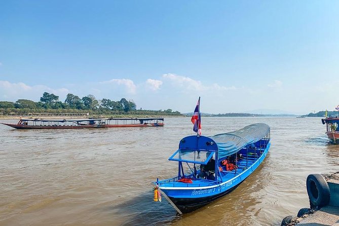 From Chiang Mai: White and Blue Temple & Golden Triangle Day Trip - Inclusions and Amenities