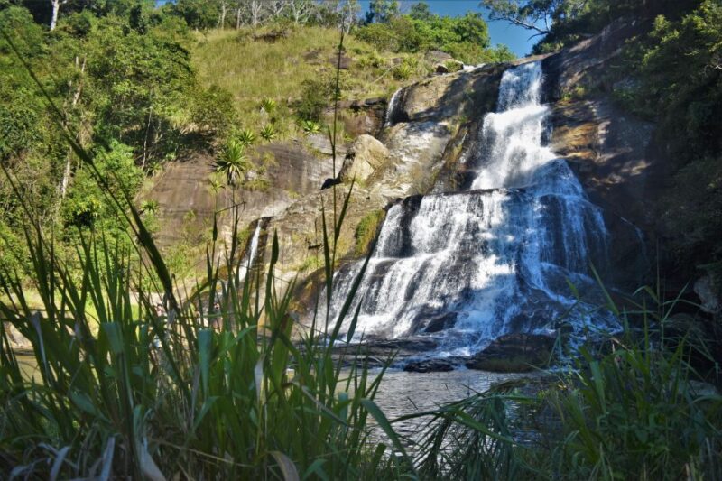 From Ella: Diyaluma Waterfall & Natural Pool Bath With Lunch - Diyaluma Falls