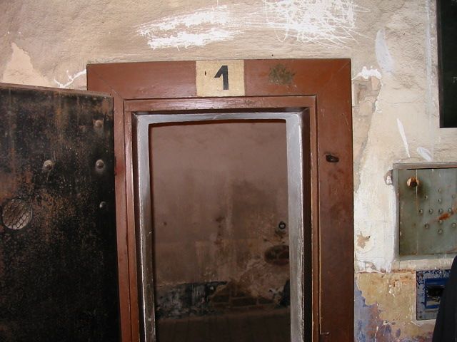 From Prague: Terezin Concentration Camp Private Tour - Booking and Payment