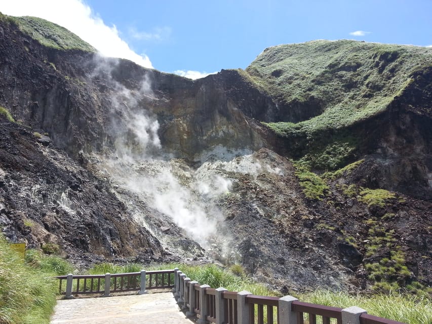 From Taipei: Beitou Hotsprings and Yangmingshan Volcano Tour - Important Information and Recommendations