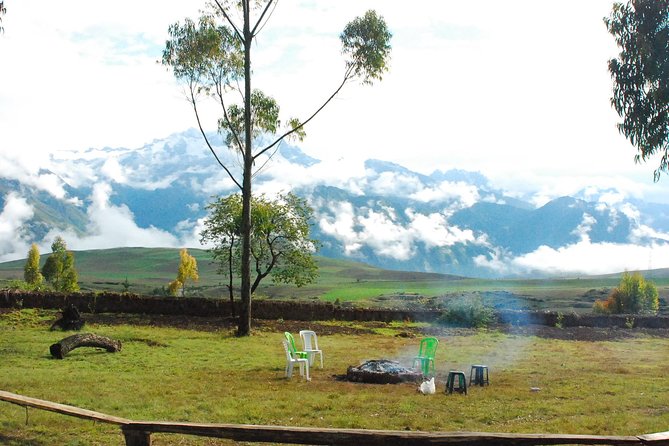 Full-Day in Maras, Moray and Chincheros Including Lunch - Visiting Maras Salt Ponds