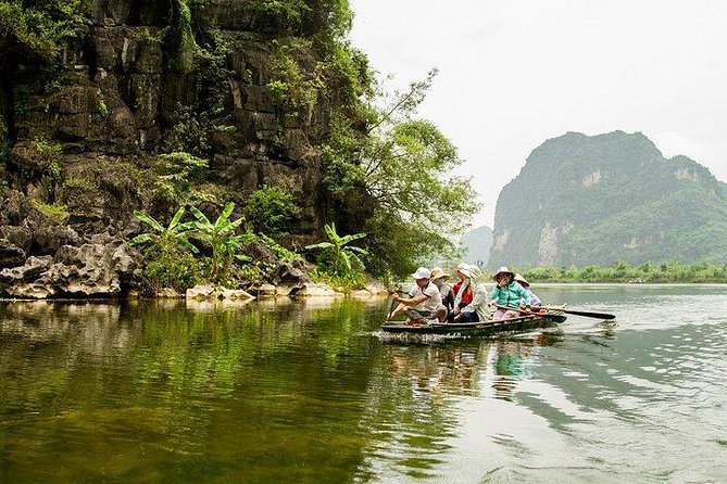 Full-day Perfume Pagoda Tour From Ha Noi - Dining Experience