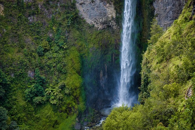 Full Day Private Tour in Lake Toba View and Karo Highlands From Medan City - Customer Feedback and Ratings