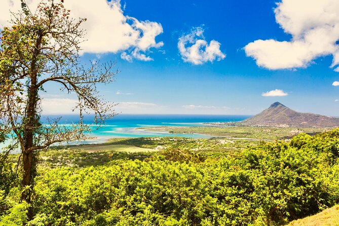 Full Day SCENIC Private Guided SOUTH WEST of Mauritius - Chamarel 7 Colored Earth