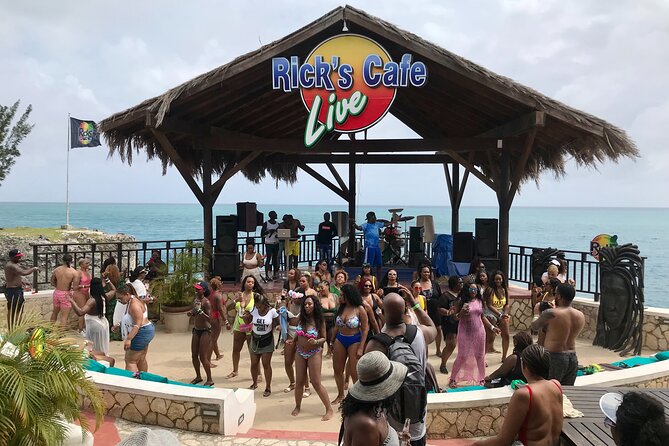 Full Day Tour of Negril Beach: Margaritaville & Ricks Cafe Live - Highlights of the Tour