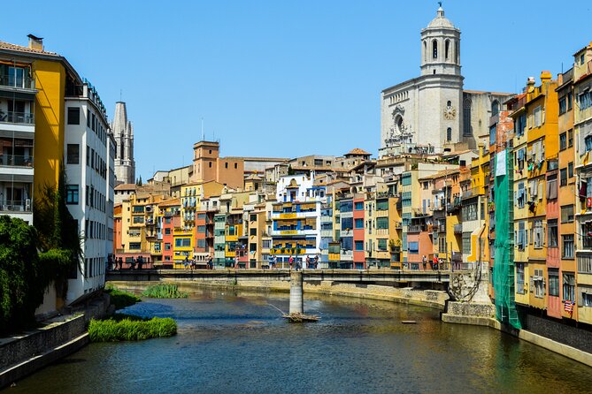 Full Day Tour to Gerona, Figueres and Cadaqués From Barcelona - Dining and Refreshment