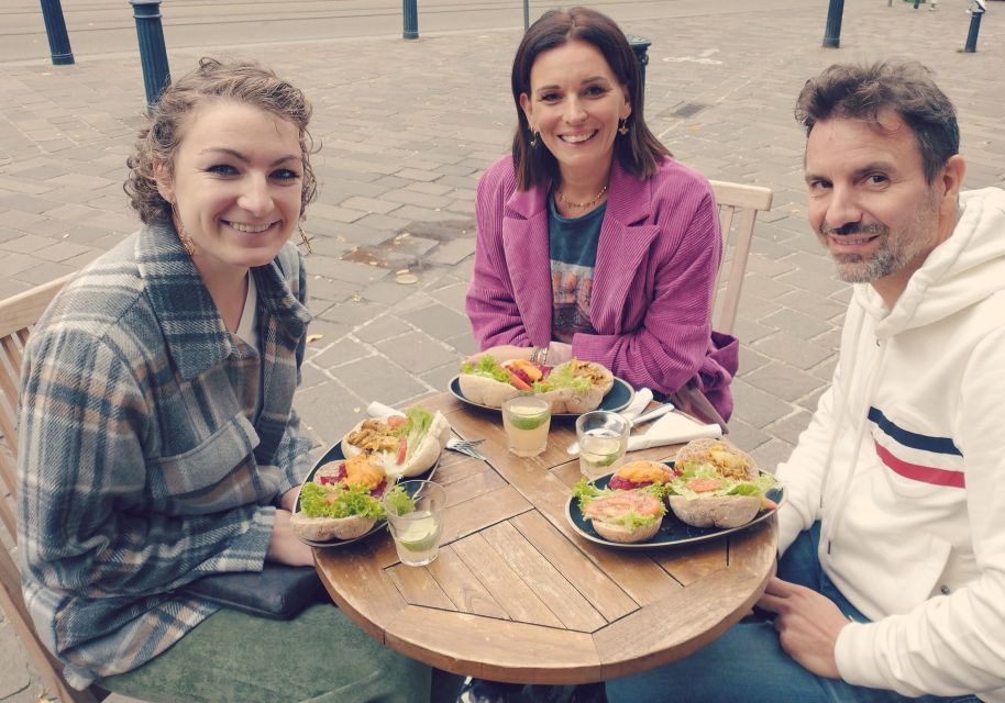 Ghent: Guided City Tour With Food and Drink Tastings - What to Bring