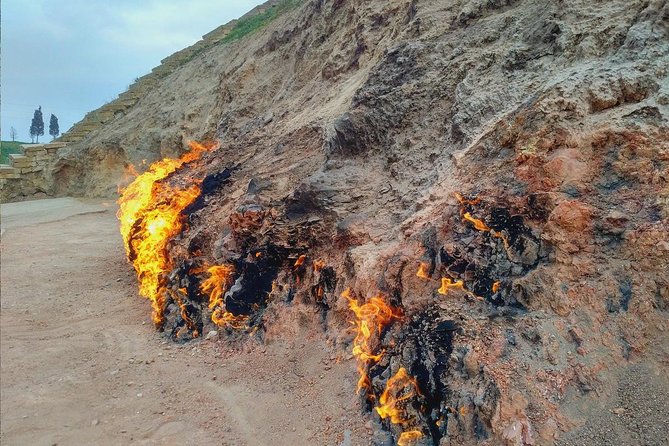 Gobustan, Mud Volcano, Burning Mountain and Fire Temple Tour - Accessibility Features