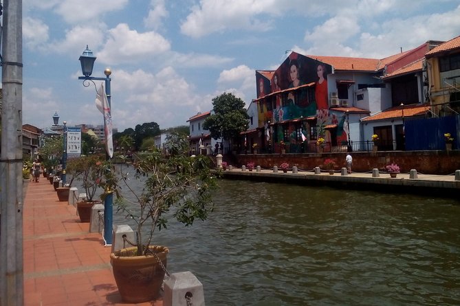 Golden Pot Puri Malacca, Museum, Trishaw Ride (Private Guided) - Tips for Travelers
