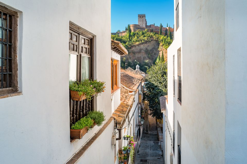 Granada: Muslim Monuments Entrance Tickets - Visiting Information