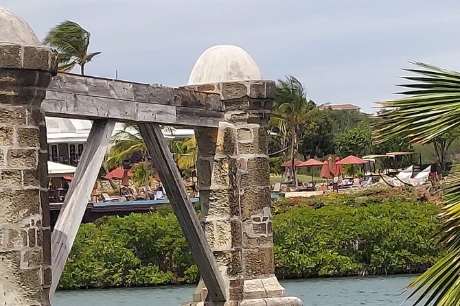 Group Tour for the Best of Antigua - Lunch and Local Cuisine