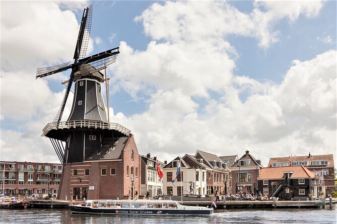 Haarlem: Canal Cruise Spaarne Mill to Mill - The Importance of Dutch Windmills