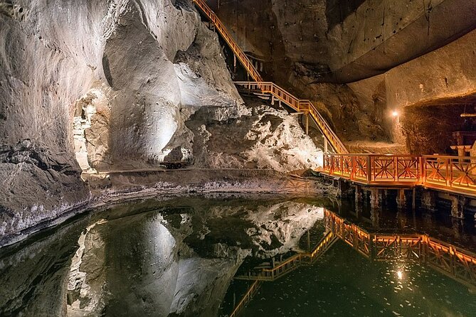 Half Day Guided Historical Tour in Wieliczka Salt Mines - Customer Reviews and Ratings