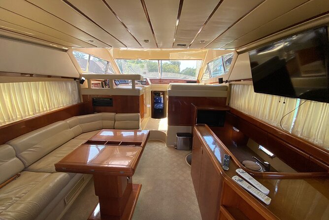 Half-Day Yacht Tour in British Columbia - Booking Information