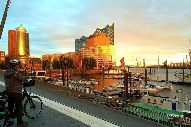 Hamburg Guided Bike Tour: Tradition and Modernity, Elbphilharmonie (min.4)   - Exploring Hamburgs Landmarks