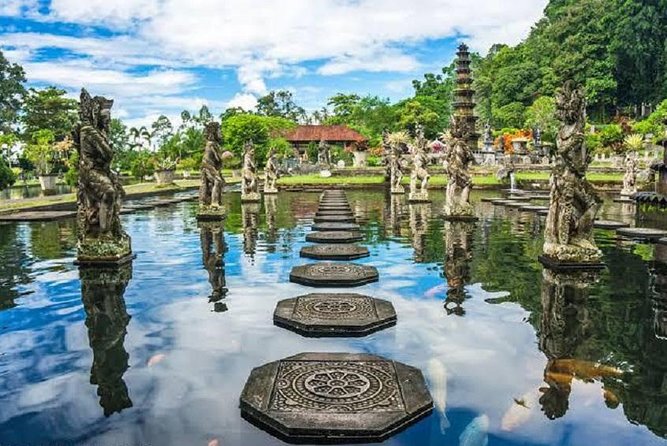 Heaven Gate (Lempuyang) - Tirta Gangga - FREE WIFI - What to Expect During the Tour