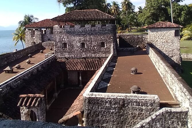 Highlights of Izabal: Livingston + Castle + Boat Ride Tour - Tour Inclusions Explained