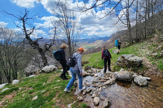 Hiking / Snowshoeing to the Last Traditional Bosnian Village Lukomir - Experiencing Lukomirs 14th-Century Lifestyle