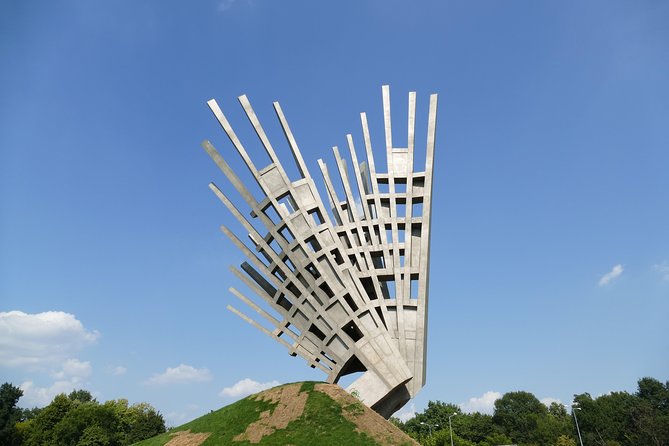 Historic Bucharest: Exclusive Private Tour With a Local Expert - Discovering Bucharests Landmarks