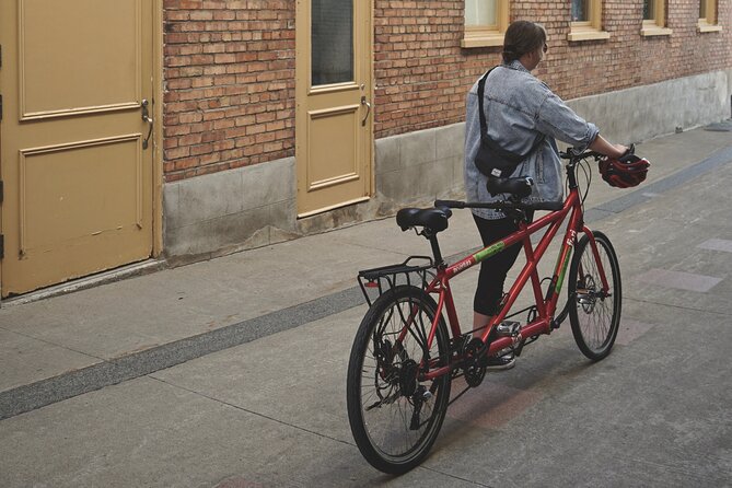 Historical Lower Town & Neighborhoods Bike Tour - Participant Requirements