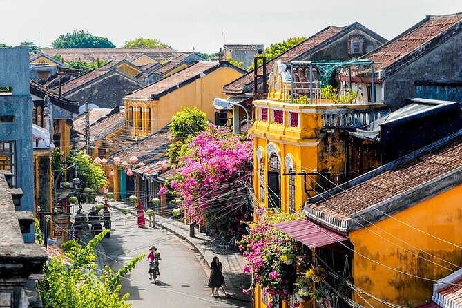 Hoi An Cruise & Rickshaw Riding/Trip to Pottery/Carpentry Village - Accessibility and Meeting Point