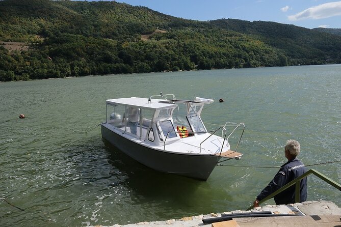 Iron Gates Small Group Boat Ride - Boat Ride Experience