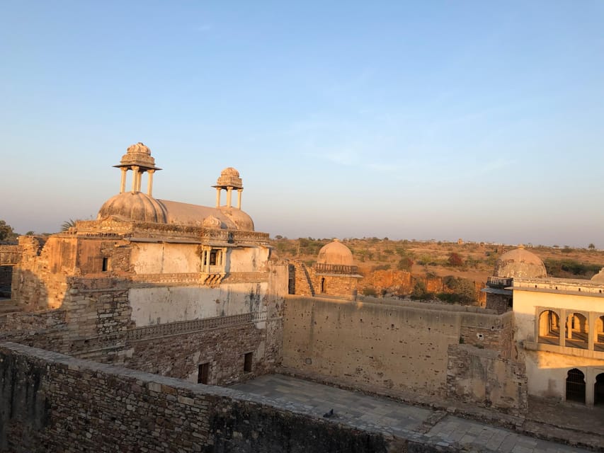 Jaipur: Guided Chittorgarh Fort Tour With Drop At Udaipur - Transportation and Experience