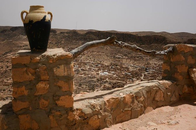 Ksar Ghilane 1 Day: the Hot Spring and the Homestay - Relaxing in the Hot Springs