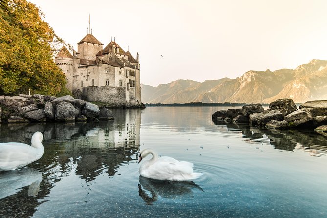 (Ktl303) - Winter Tour Montreux and Chaplins World From Lausanne - Chillon Castle and Its History