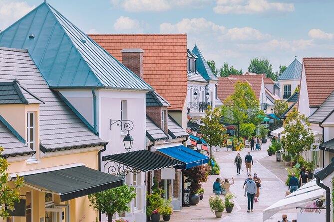 La Vallee Village Shopping Outlet by Luxury Transport From Paris - Negative Travel Experiences