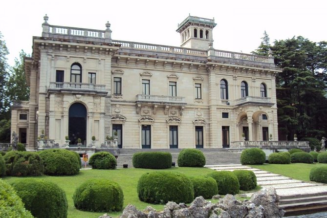 Lake Como and Its Villas Tour - Exploring Villa Del Balbianello