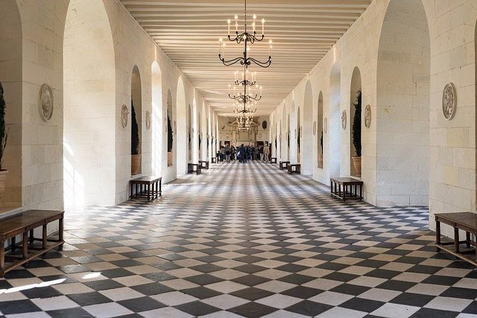 Loire Valley Most Visited Castles Private Tour From Tours or Amboise - Private Guide Experience