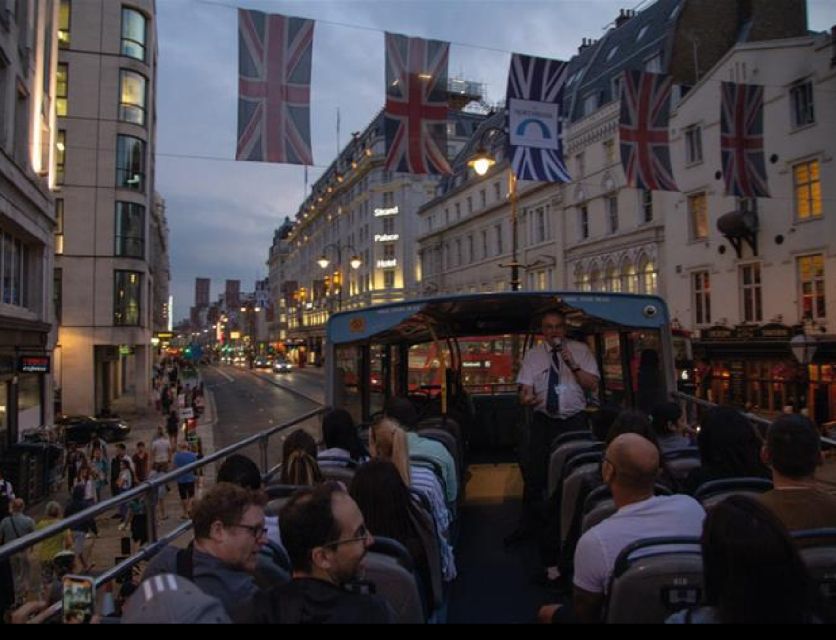 London: Christmas Lights by Night Open-Top Bus Tour - Iconic Locations Visited