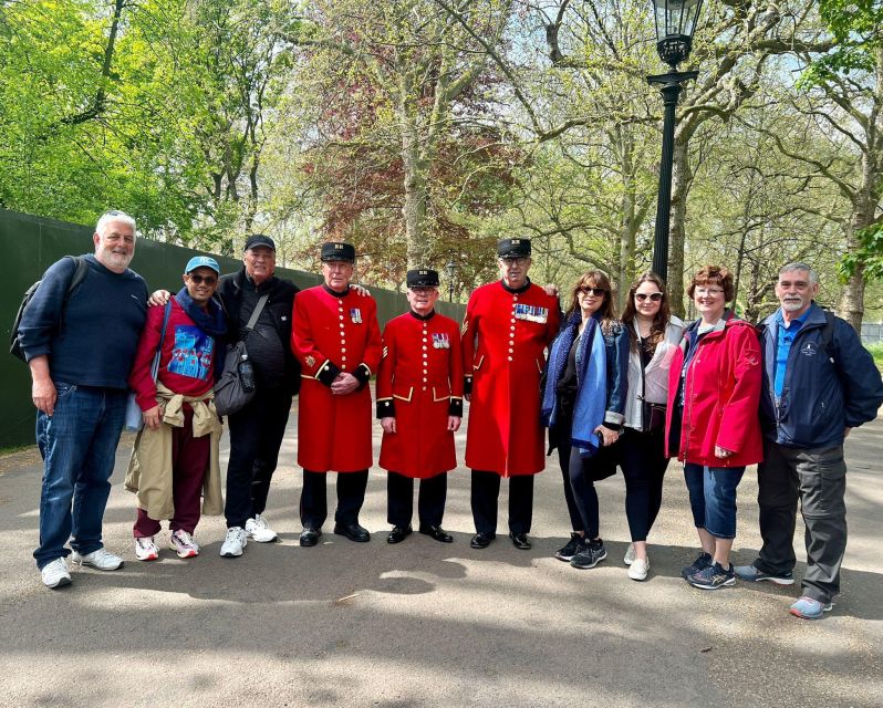 London: Royal Family and Changing of the Guards Walking Tour - Customer Reviews and Ratings