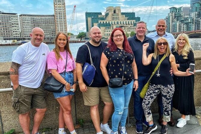 London Spy Experience With Tour Vesper Martini and Dinner - Accessibility and Fitness Level