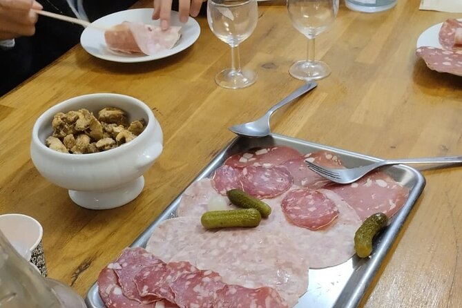 Lyon Evening Food Tour - Do Eat Better Experience - Discover Lyons Unique History