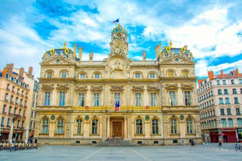 Lyon Old Town Tour With Vaporetto River Cruise Tickets - River Cruise
