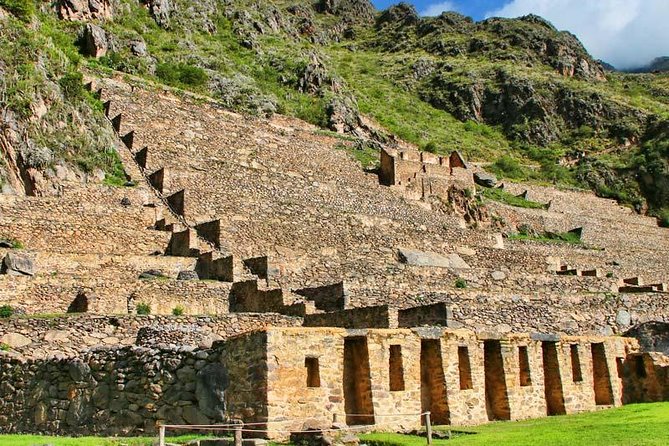 Machu Picchu and the Sacred Valley - 2 Days (Best Train Departure Time) - Accommodation and Transportation