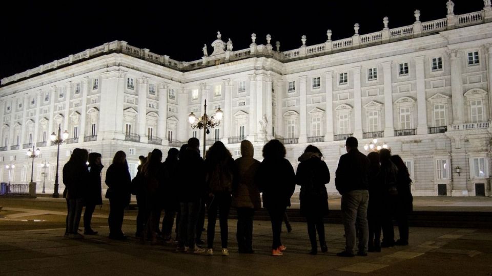 Madrid: Enchanted Evening Walking Tour in Spanish - Customer Reviews