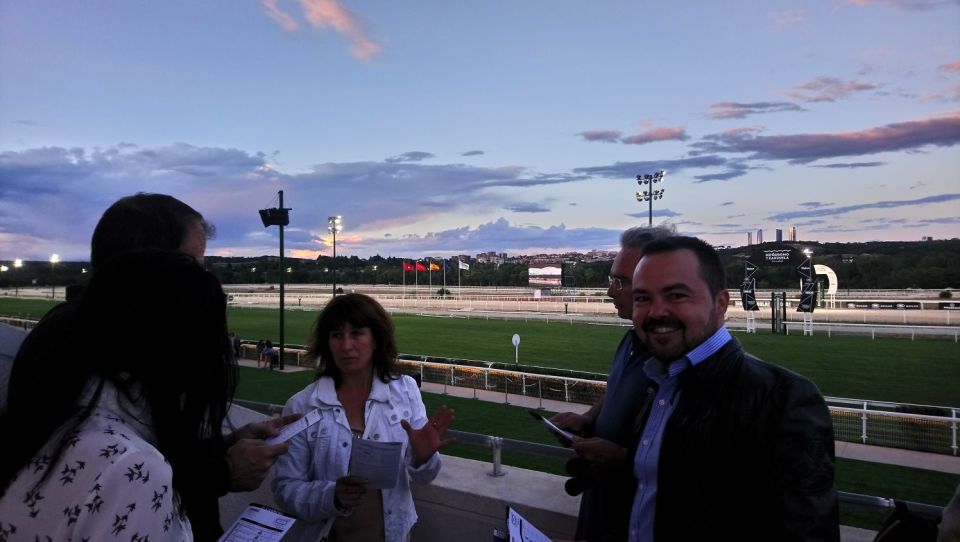 Madrid: Zarzuelas Racecourse Guided Tour - Customer Feedback