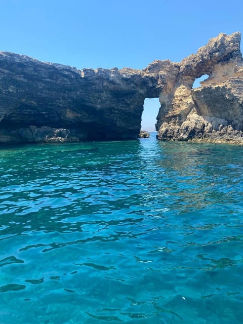 Malta/Gozo/Comino/Crystal Blue Lagoon & Caves Boat Charters - Amenities and Safety Features