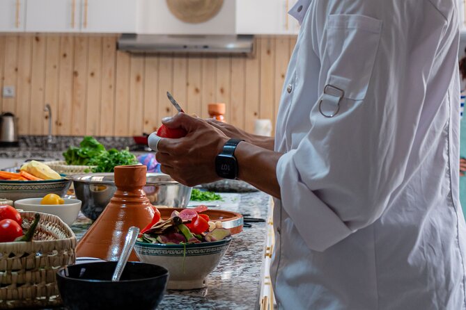 Moroccan Cooking Class With Market Visit and Meal - Cultural Insights and Discussions