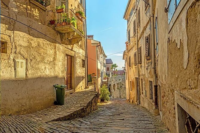 Motovun - Amazing Views & Tasty Truffles (From Rovinj) - Booking and Confirmation
