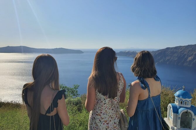 My Ultimate Full-Day Private Santorini Road Trip - Capturing Sunset in Oia