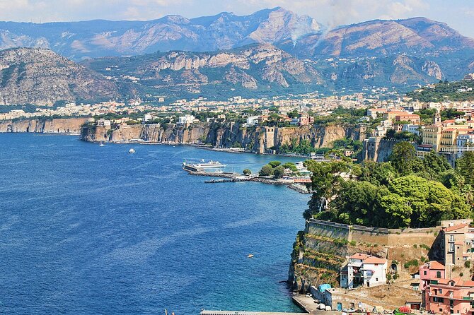 Naples City and Pompeii Half-Day Sightseeing Tour From Sorrento - Exploring Naples Attractions