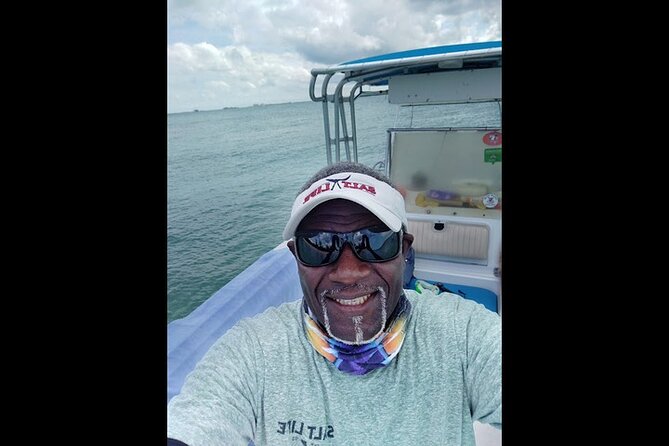 Nassau Harbor Boat Tour: Blue Lagoon, Pig Island, and More - Concerns and Suggestions