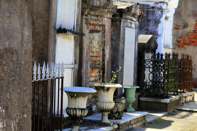 New Orleans French Quarter Walking Tour - Exploring the French Quarter