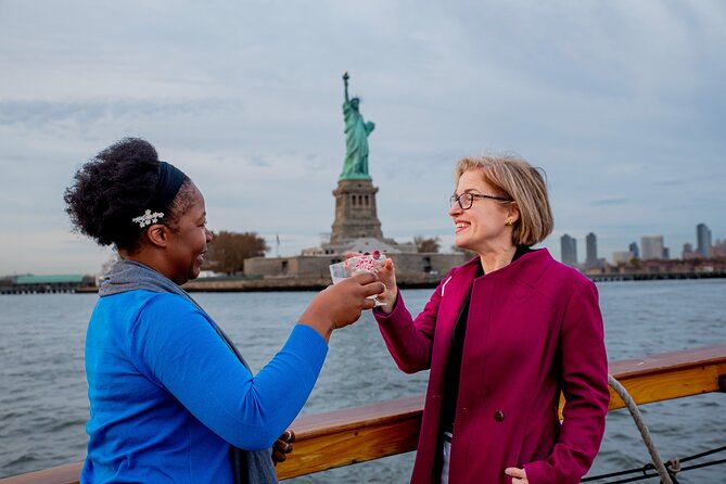 New York City Christmas Holiday Statue and Skyline Cocoa Cruise - Guest Experiences and Recommendations