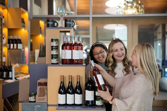 Niagara Wine Tour and Tastings With Included Transportation - Accessibility and Parking Information
